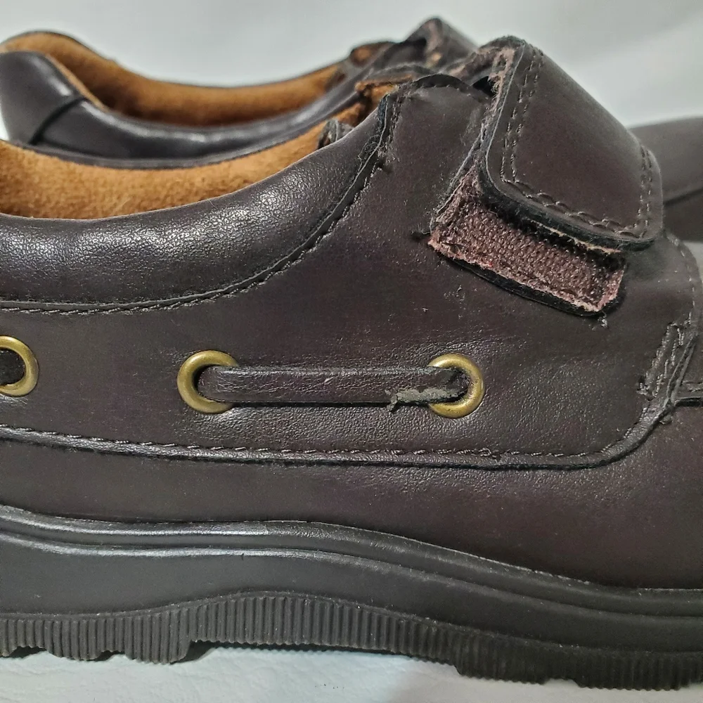 Childrens Place Brown Loafers Hook and Loop Shoes Boys Size 4